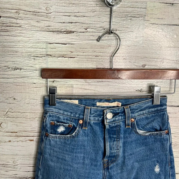 Levi's Women's Premium Wedgie Fit Jeans size 23 raw  hem - Picture 4 of 8